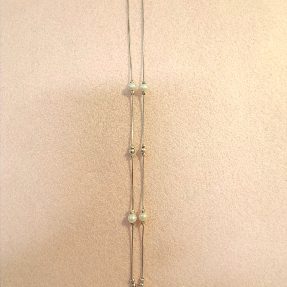 Sundance 18” Elegant Silver and Pearl Necklace - Picture 2 of 3